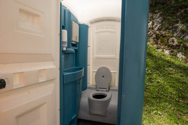 Best Portable toilet rental cost  in Stevensville, MI
